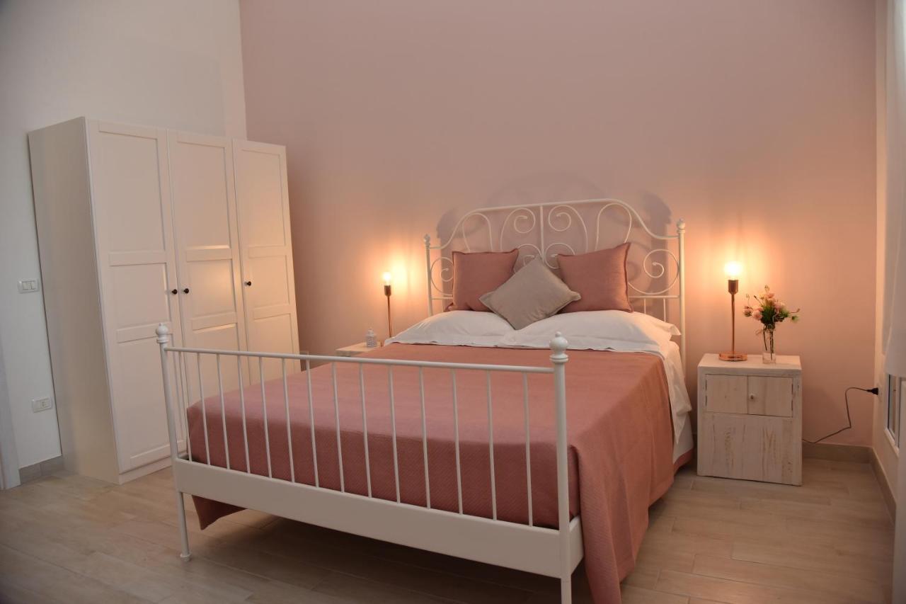 Ai Raggi Di Sole Bed & Breakfast Lecce Exterior photo