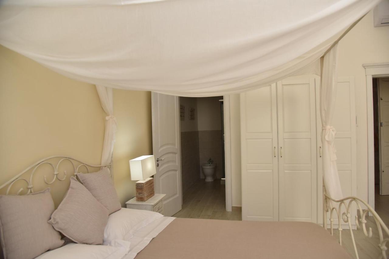 Ai Raggi Di Sole Bed & Breakfast Lecce Exterior photo