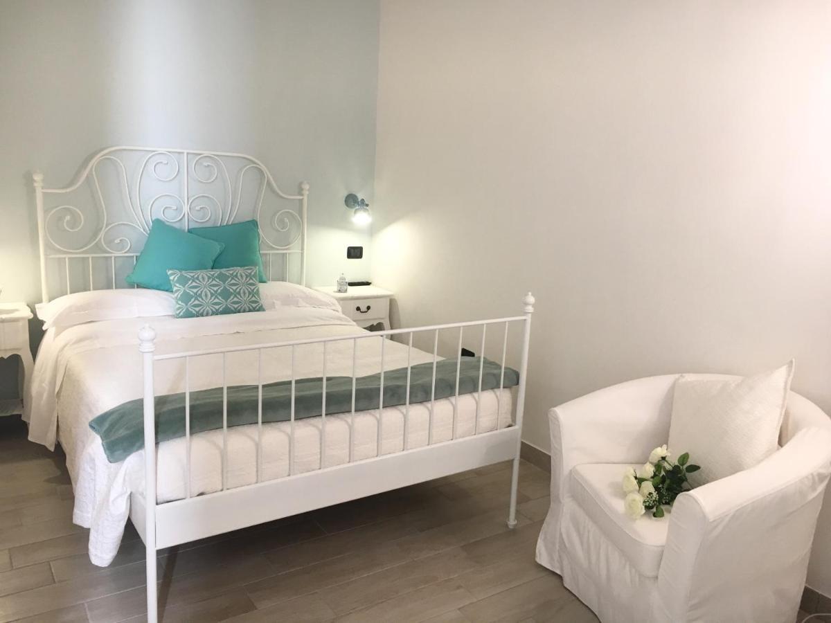 Ai Raggi Di Sole Bed & Breakfast Lecce Exterior photo