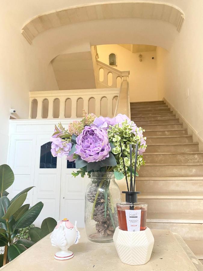 Ai Raggi Di Sole Bed & Breakfast Lecce Exterior photo